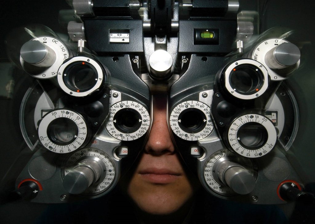 Eye Testing Machine

